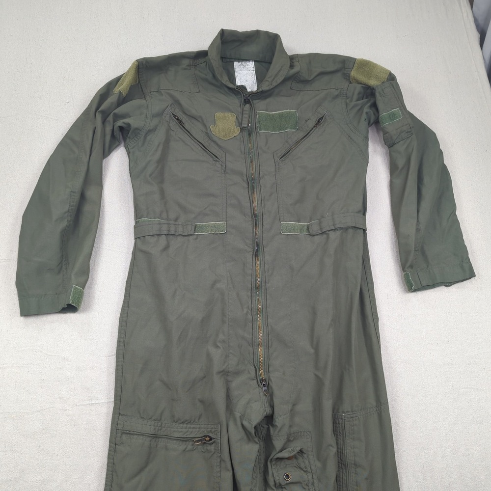 CWU-27/P Nomex Flight Suit Flyers Coveralls Green Mens 44R US Military Issue FR